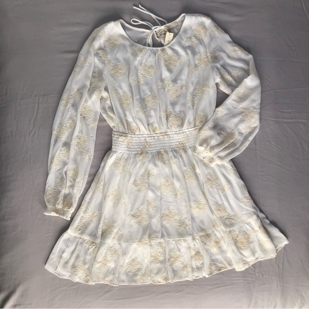NWT Lovestitch White andCream Floral Mini Dress Lace Ruffles Puff Sleeves Size L